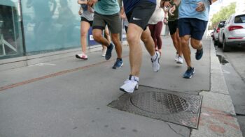 Séance de course en groupe autour de CrossFit Heka